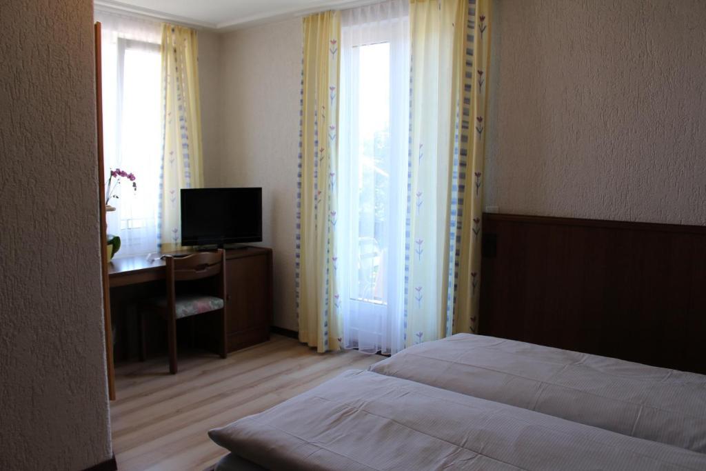 Hotel Glaernisch Hof Horgen Oda fotoğraf
