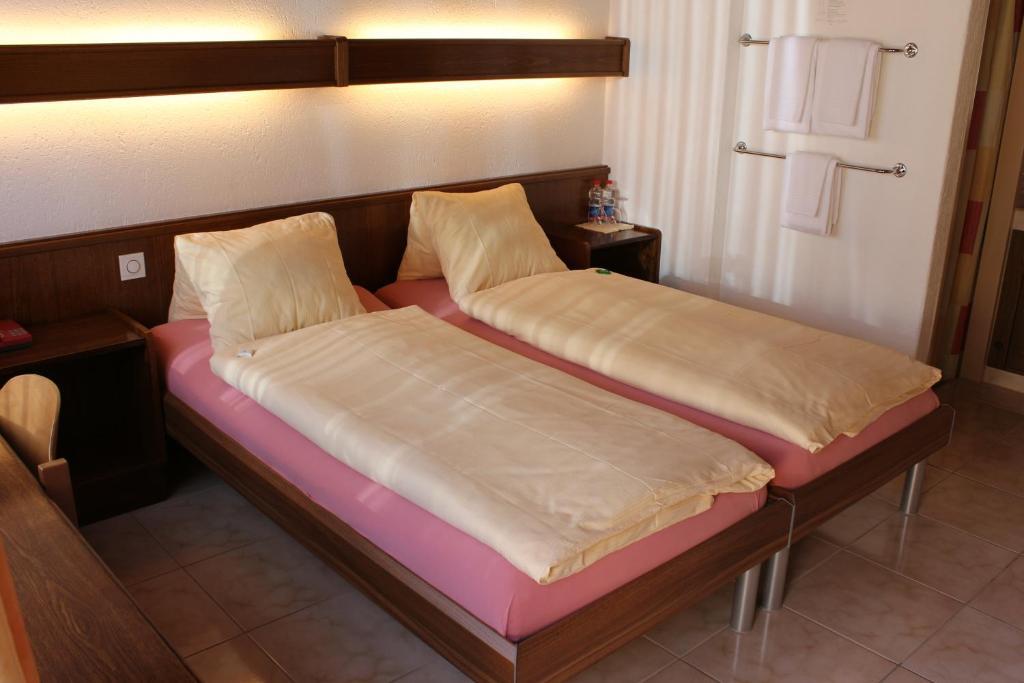 Hotel Glaernisch Hof Horgen Oda fotoğraf